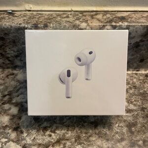 Apple AirPods Pro with Charging Case